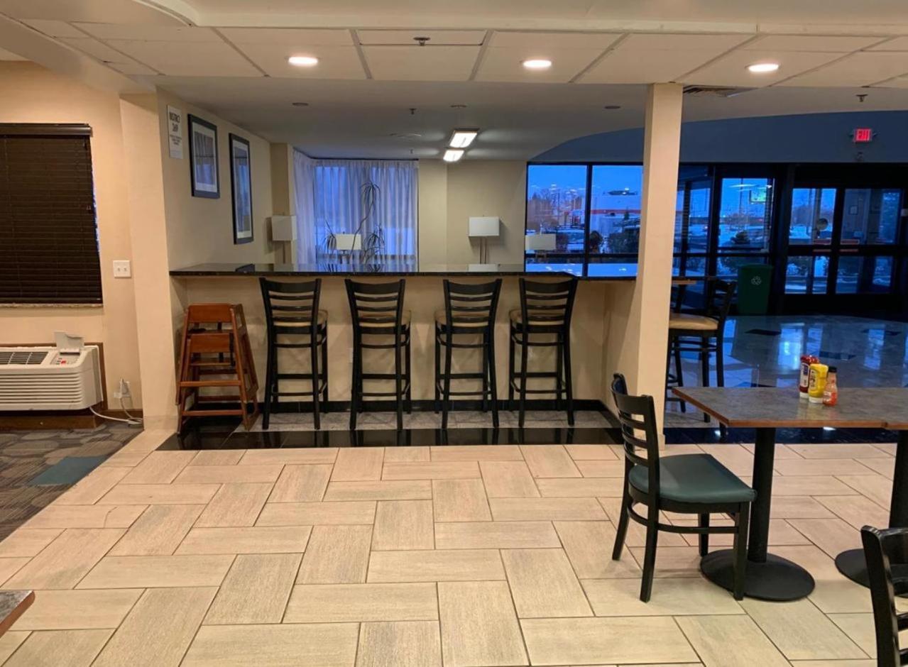 Clarion Inn I-94 Near Expo Center Каламазу Екстериор снимка